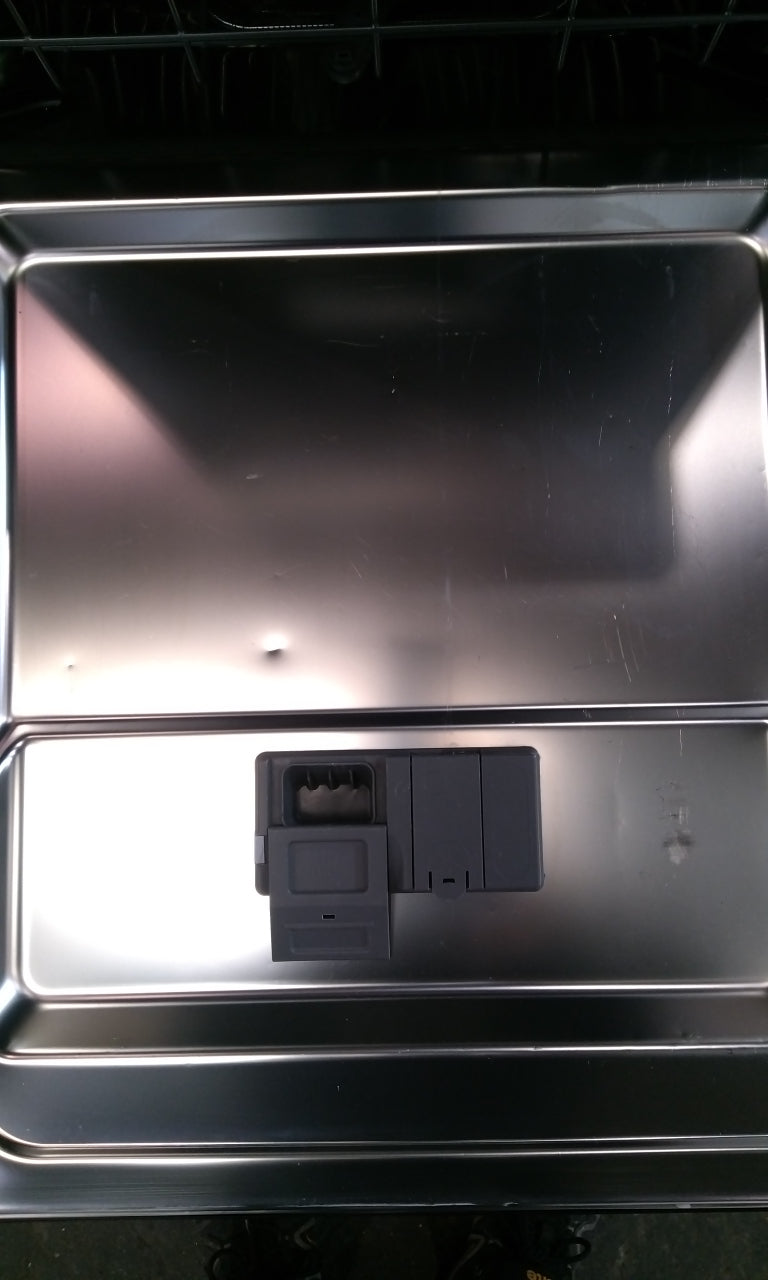 Lave-vaisselle Pose Libre 14 couverts Reconditionné WHIRLPOOL WFC3C22PX