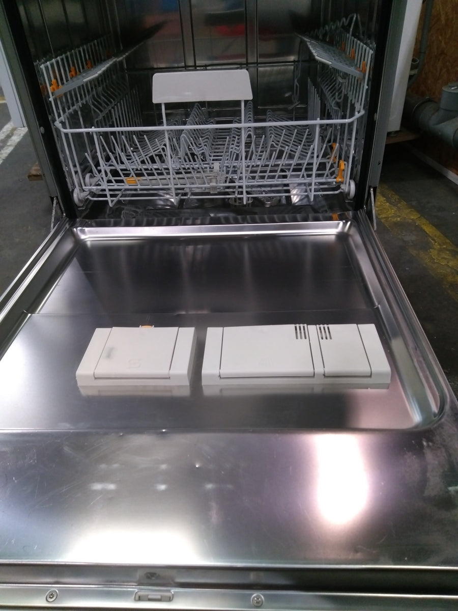 Lave-vaisselle Pose Libre 14 couverts Reconditionné MIELE G 6410 SC