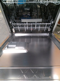 Lave-vaisselle Pose Libre 15 couverts Reconditionné ELECTROLUX ESF8650ROX