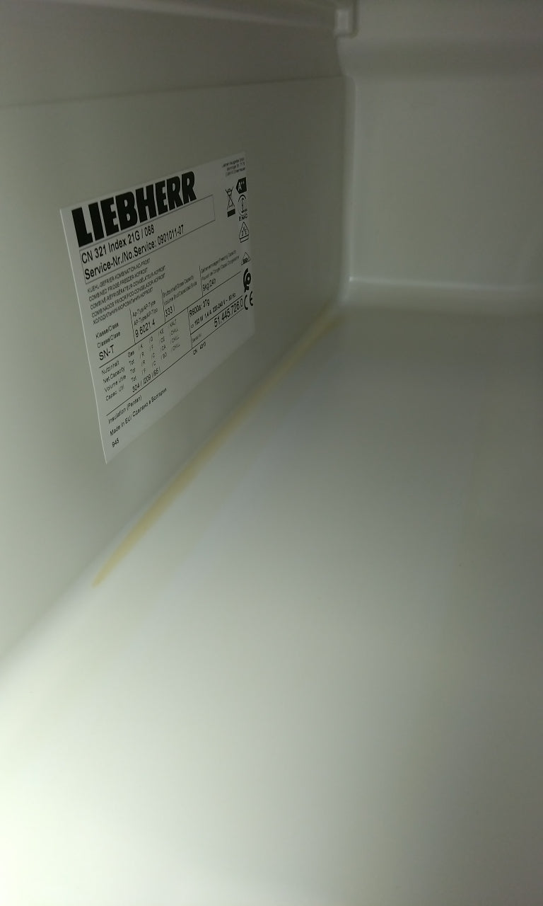 Réfrigérateur Avec Congélateur 304 L Reconditionné LIEBHERR CN321