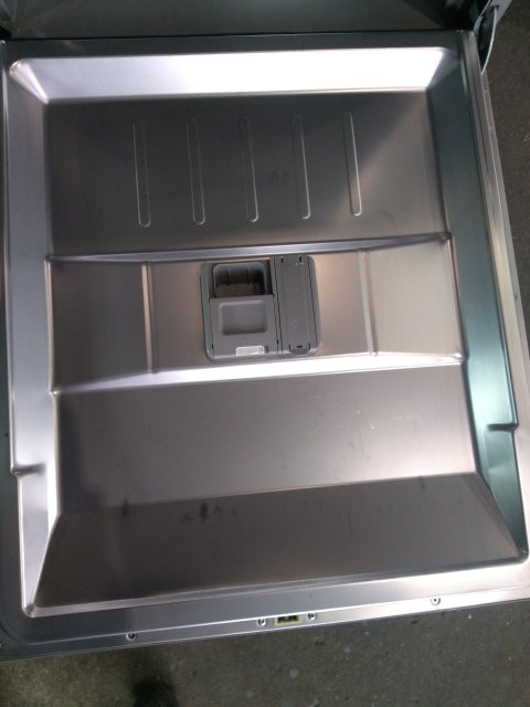 Lave-vaisselle Pose Libre 12 couverts Reconditionné BRANDT LVC128S