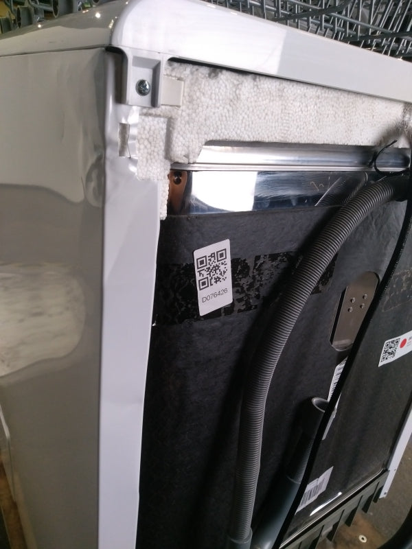 Lave-vaisselle Pose Libre 14 couverts Reconditionné INDESIT I3F L634O