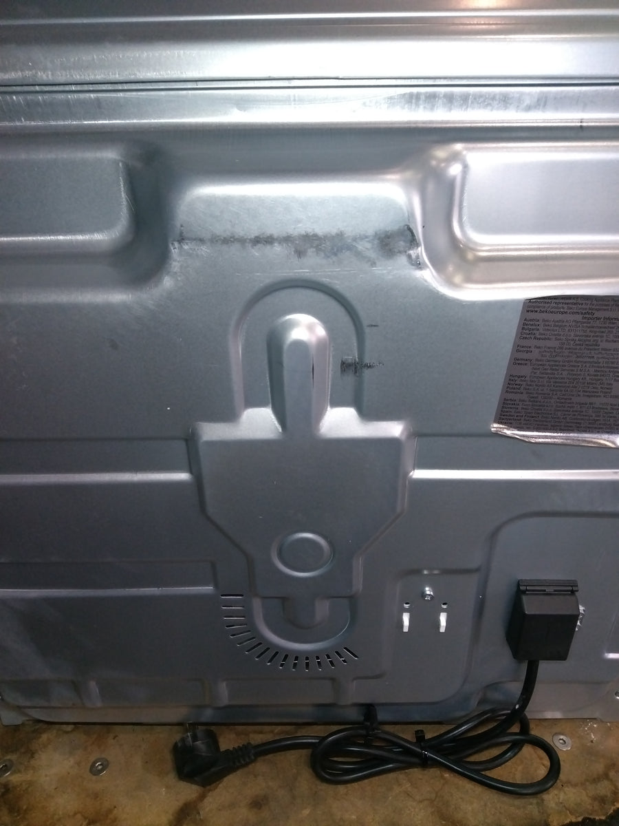 Four Chaleur Tournante 72 L Reconditionné BEKO BBISA17302BMP