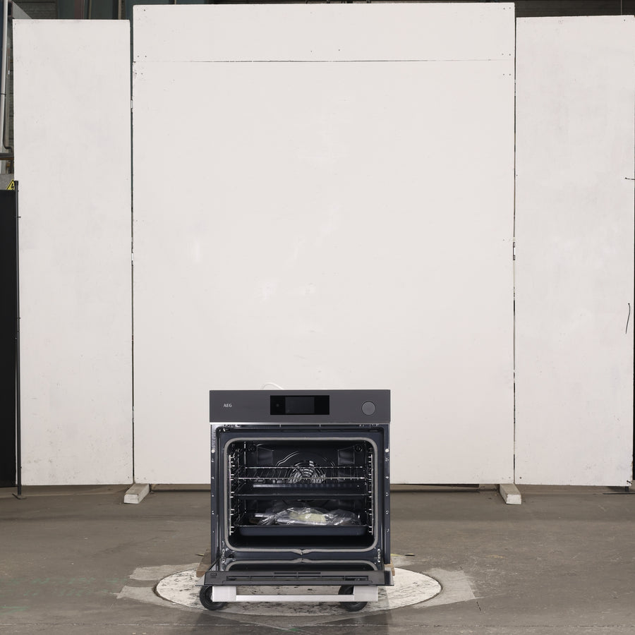 Four Chaleur Tournante 72 L Reconditionné AEG TR7PB731ST