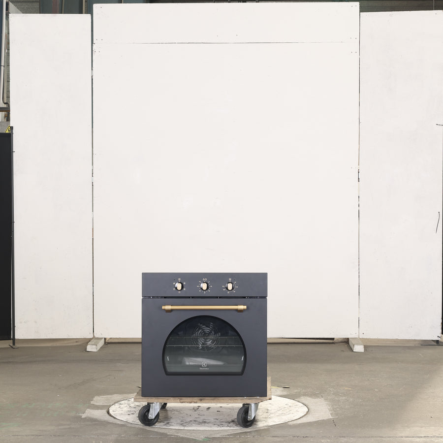 Four Chaleur Tournante 68 L Reconditionné ELECTROLUX FR53G