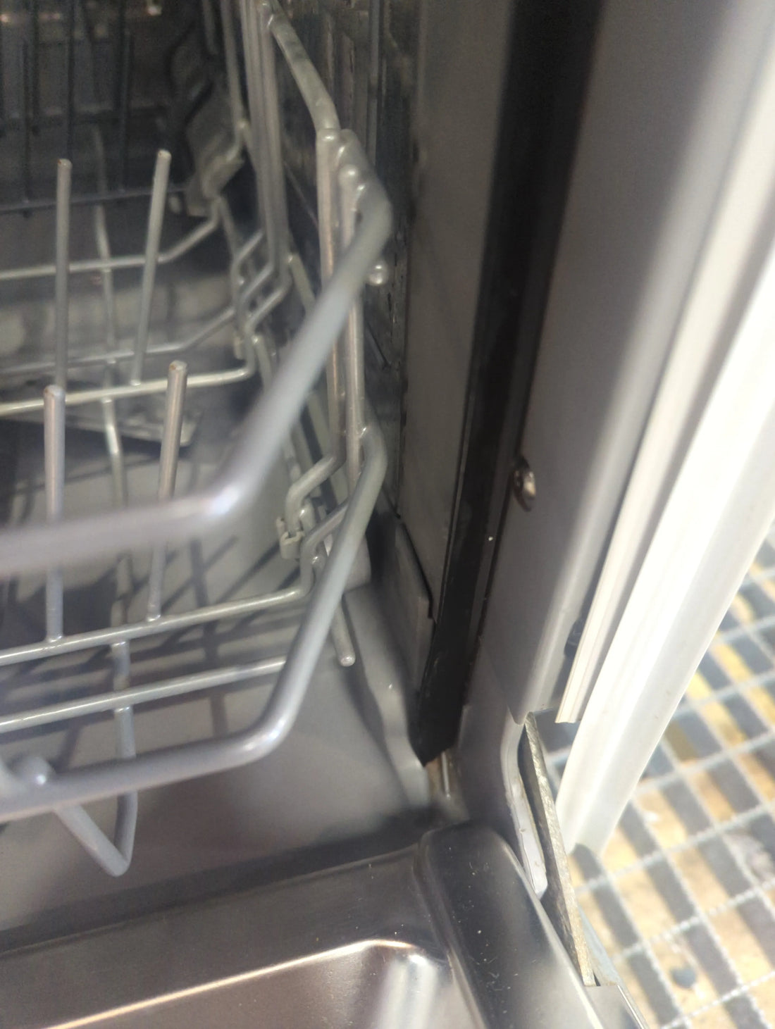 Lave-Vaisselle Encastrable 13 Cvts Reconditionné BOSCH SMI46KS09E : détails