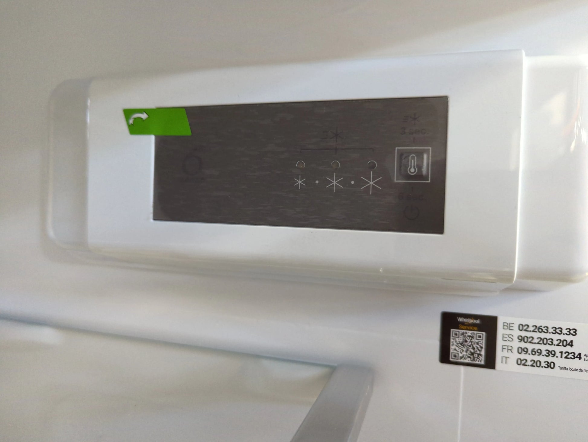 Réfrigérateur Encastrable 250 L Reconditionné WHIRLPOOL WHC18T141