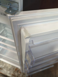 Réfrigérateur Encastrable 189 L Reconditionné WHIRLPOOL ARG8671 : vue de l'intérieur