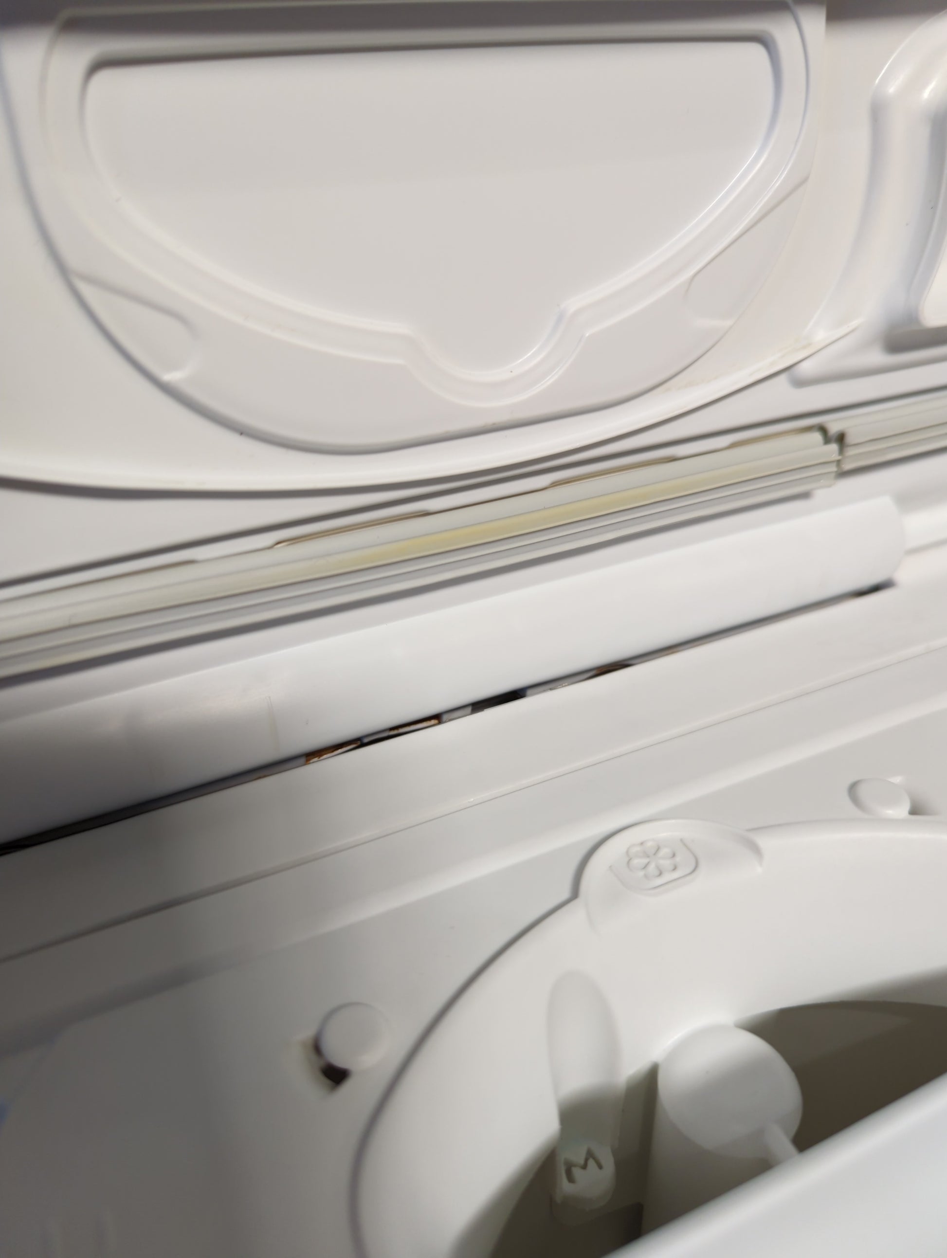 Lave-Linge Top 6 kg Reconditionné ELECTROLUX EWT1365EL1 : détails
