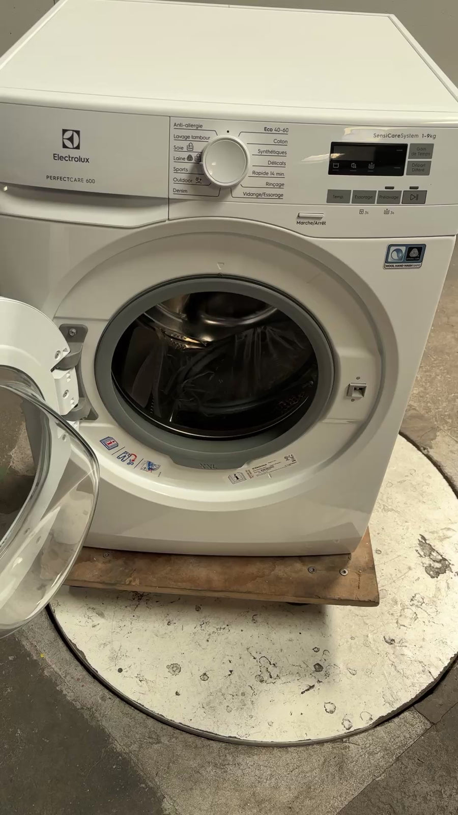 Lave-linge Hublot 9 kg Reconditionné ELECTROLUX EW6F5712WS