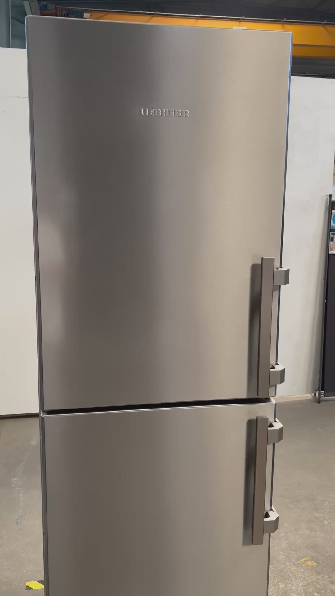 Réfrigérateur Avec Congélateur 313 Litres Reconditionné LIEBHERR SBNSDD 526I