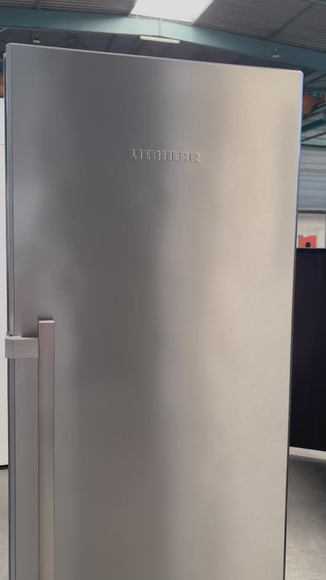 Réfrigérateur Une Porte 366 Litres Reconditionné LIEBHERR SKBES4360