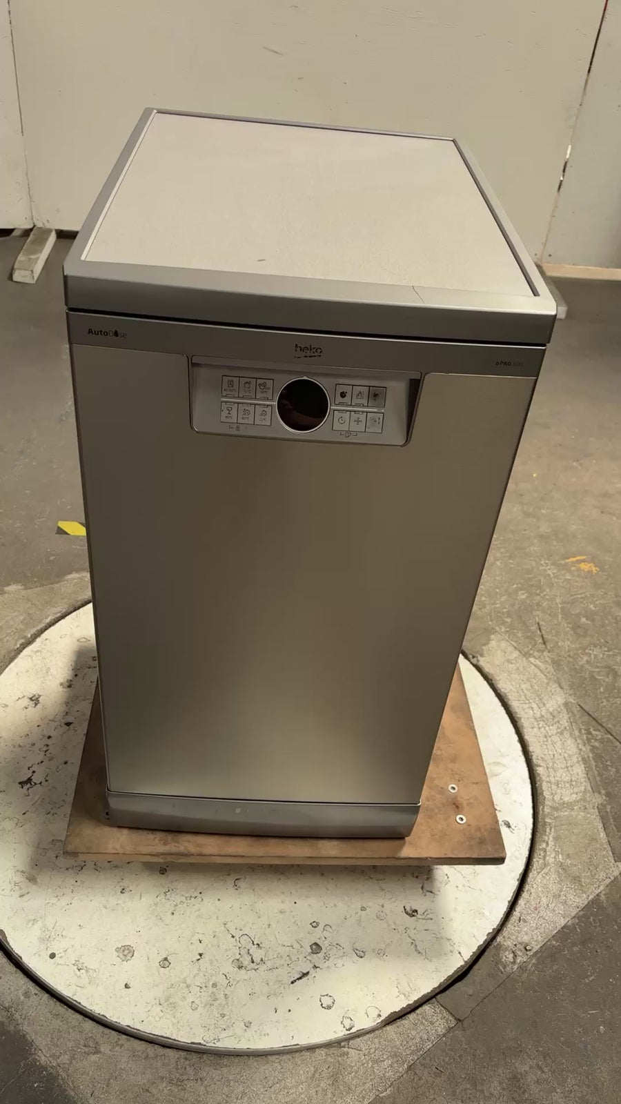 Lave-vaisselle Pose Libre 10 couverts Reconditionné BEKO BDFS26040XA