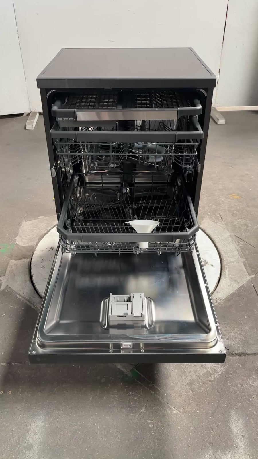Lave-vaisselle Pose Libre 14 couverts Reconditionné LG DF365FMS