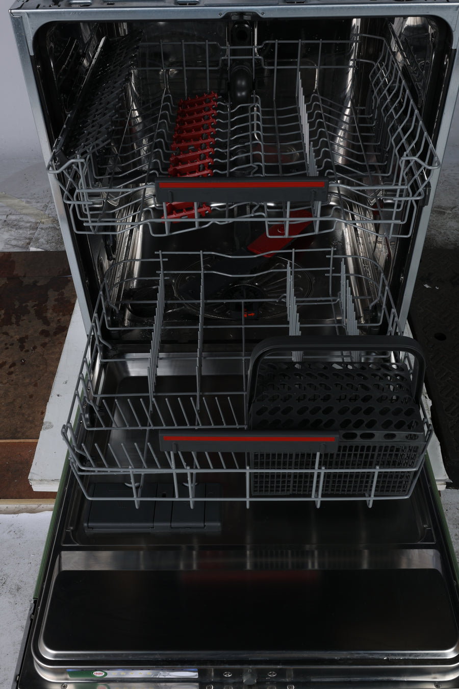 Lave-Vaisselle Encastrable 13 Cvts Reconditionné AEG FUE53610ZM : vue de l'intérieur