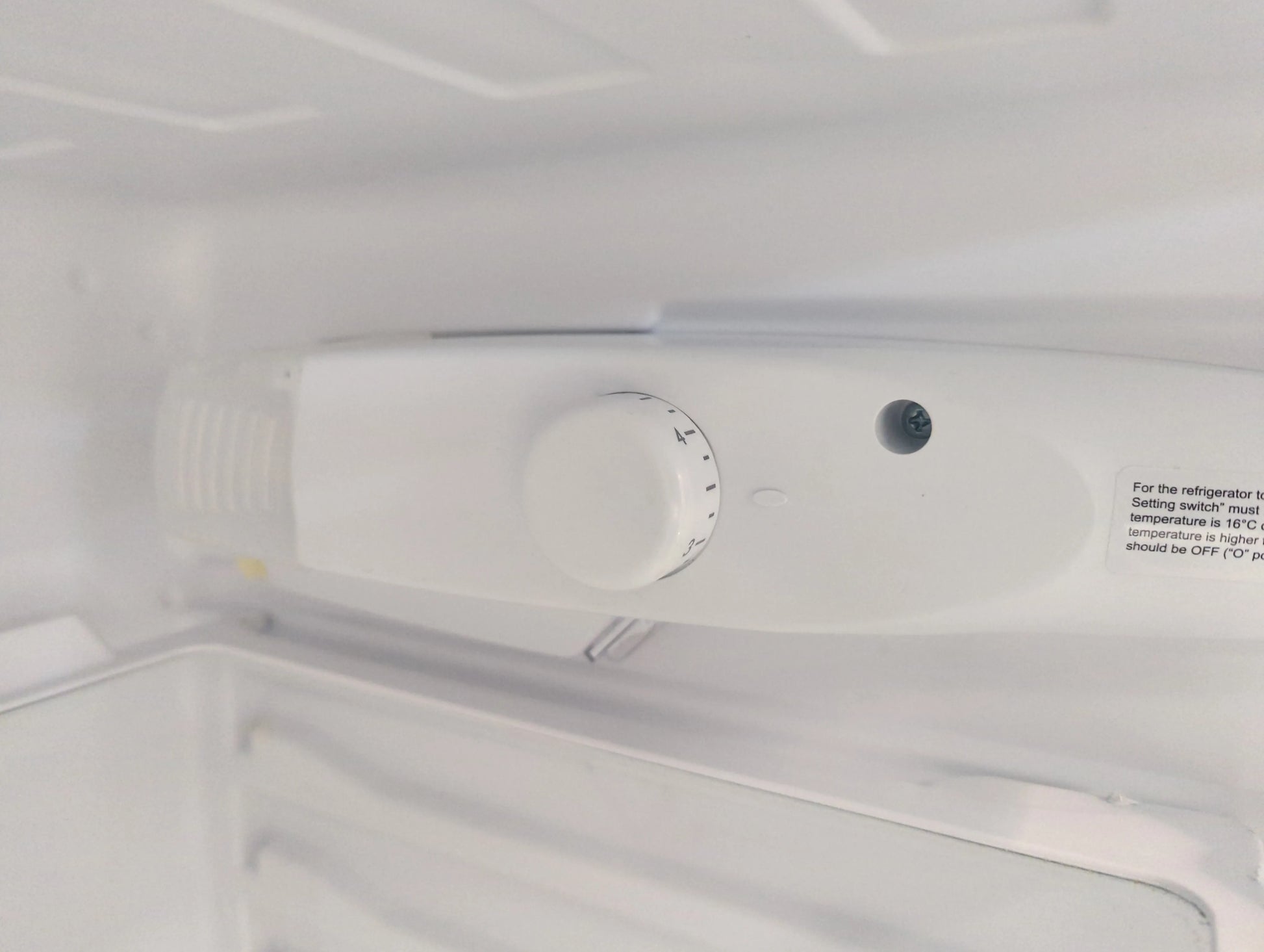 Réfrigérateur Avec Congélateur 254 L Reconditionné INDESIT CAA 55 1