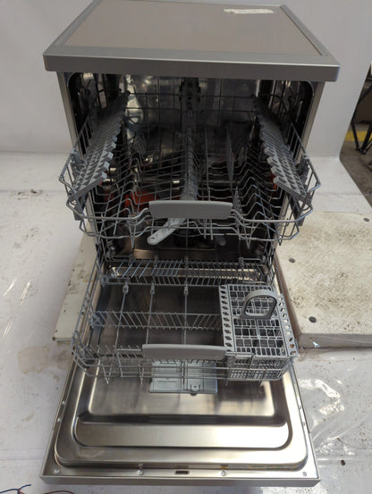 Lave-Vaisselle Pose Libre 14 Cvts Reconditionné HOTPOINT HFC3C33WX : vue de l'intérieur