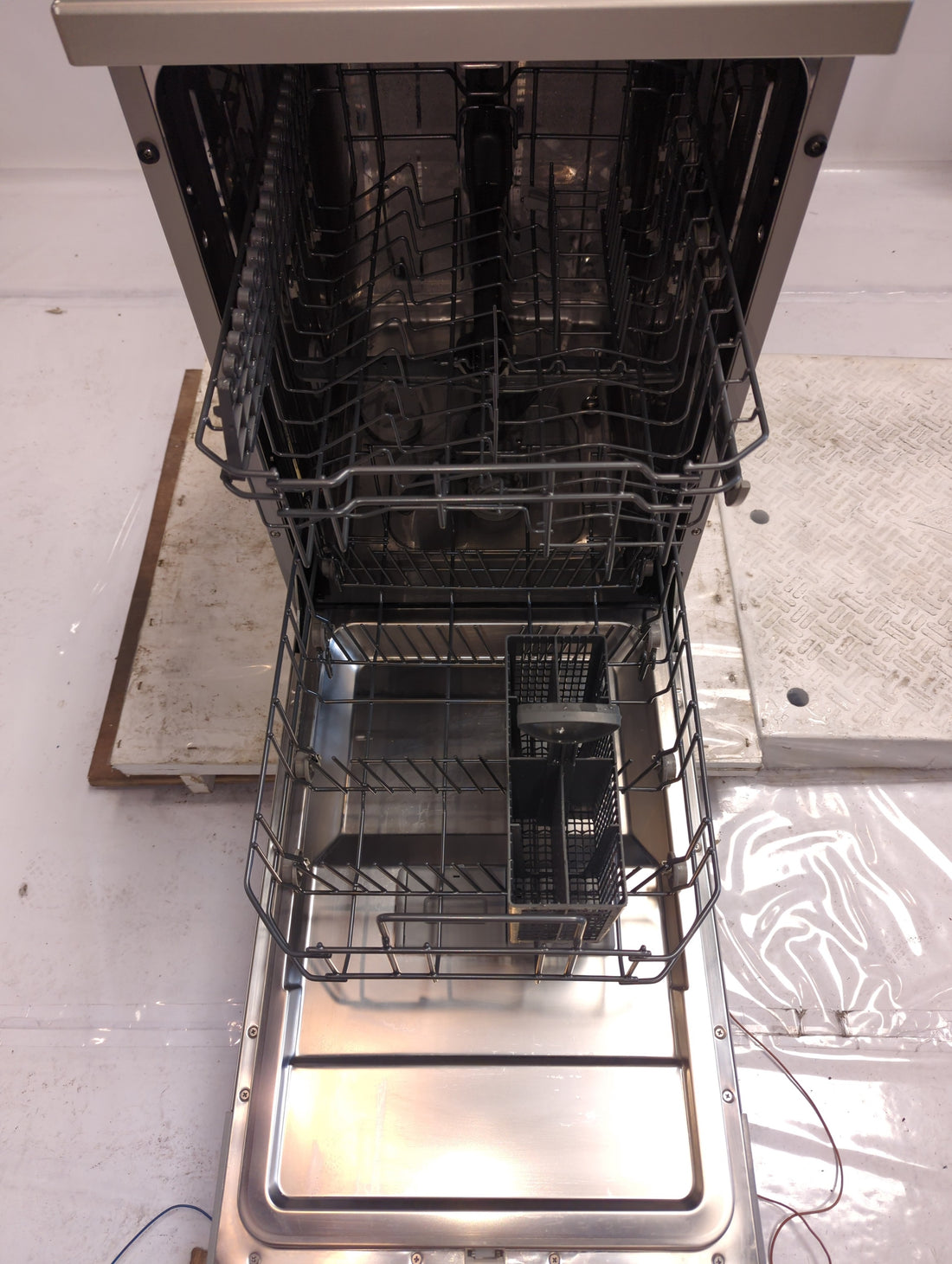Lave-Vaisselle Pose Libre 9 Cvts Reconditionné GORENJE GS52040S : vue de l'intérieur