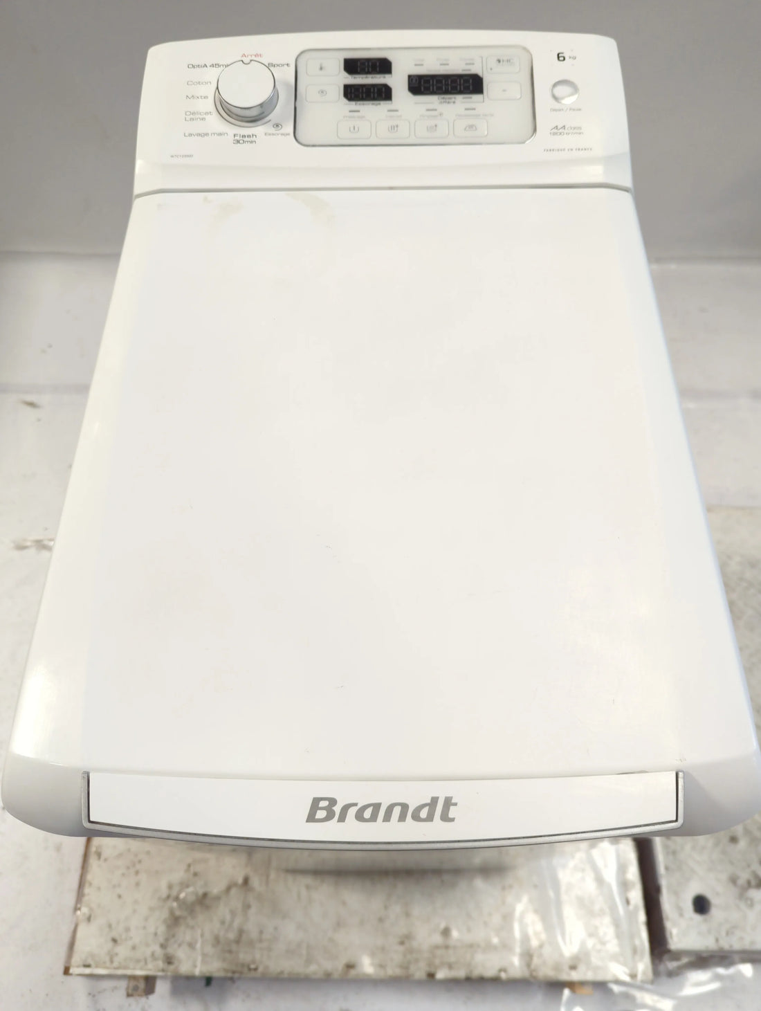 Lave-Linge Top 6 kg Reconditionné BRANDT WTC1298SF : vue du haut ouverture et commandes