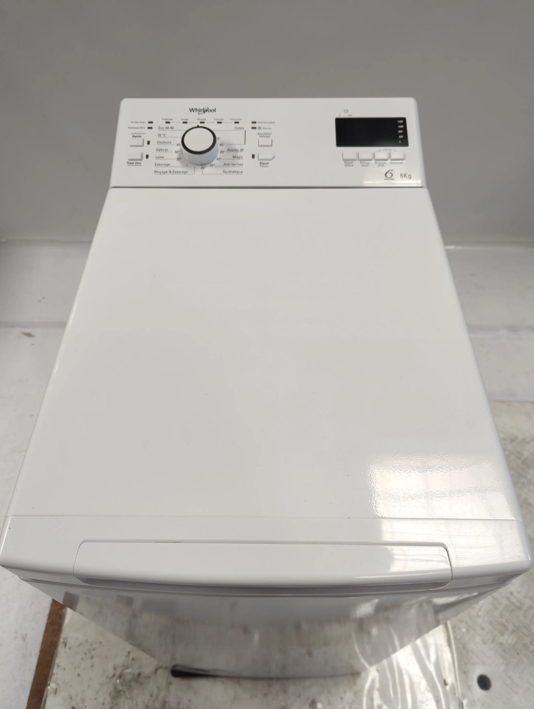 Lave-Linge Top 6 kg Reconditionné WHIRLPOOL TDLR6235FR/N : vue du haut ouverture et commandes