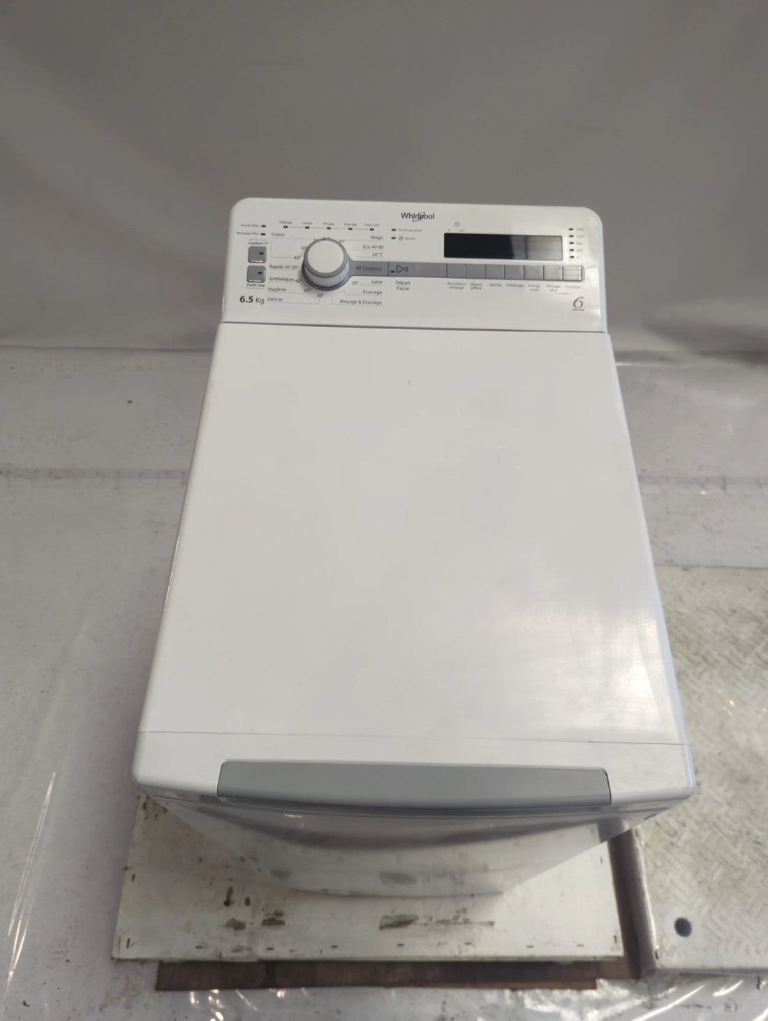 Lave-Linge Top 6.5 kg Reconditionné WHIRLPOOL TDLR65231FRN : vue du haut ouverture et commandes