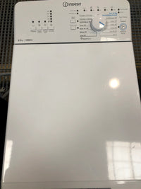 Lave-Linge Top 6 kg Reconditionné INDESIT BTW L65230 FR : vue du haut ouverture et commandes
