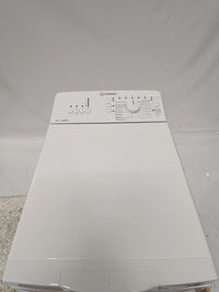 Lave-Linge Top 6 kg Reconditionné INDESIT BTWNL60400FR/N : vue du haut ouverture et commandes