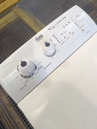 Lave-Linge Top 5.5 kg Reconditionné FAURE FWQ5128 : vue du haut ouverture et commandes