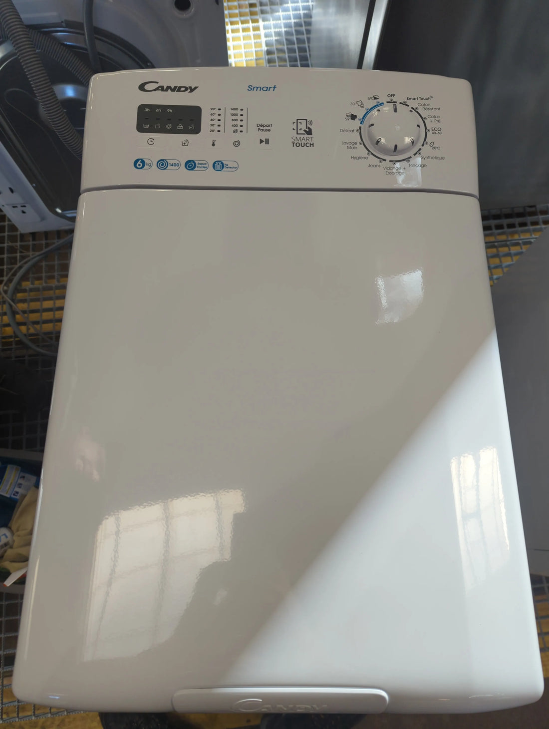 Lave-Linge Top 6 kg Reconditionné CANDY CST46LE/1-47 : vue du haut ouverture et commandes