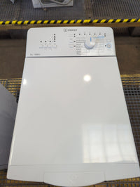 Lave-Linge Top 6 kg Reconditionné INDESIT BTWNL60400FR/N : vue du haut ouverture et commandes