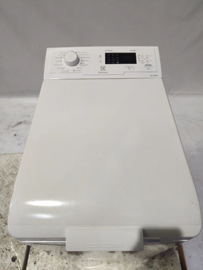 Lave-Linge Top 6 kg Reconditionné ELECTROLUX EWT1365EL2 : vue du haut ouverture et commandes