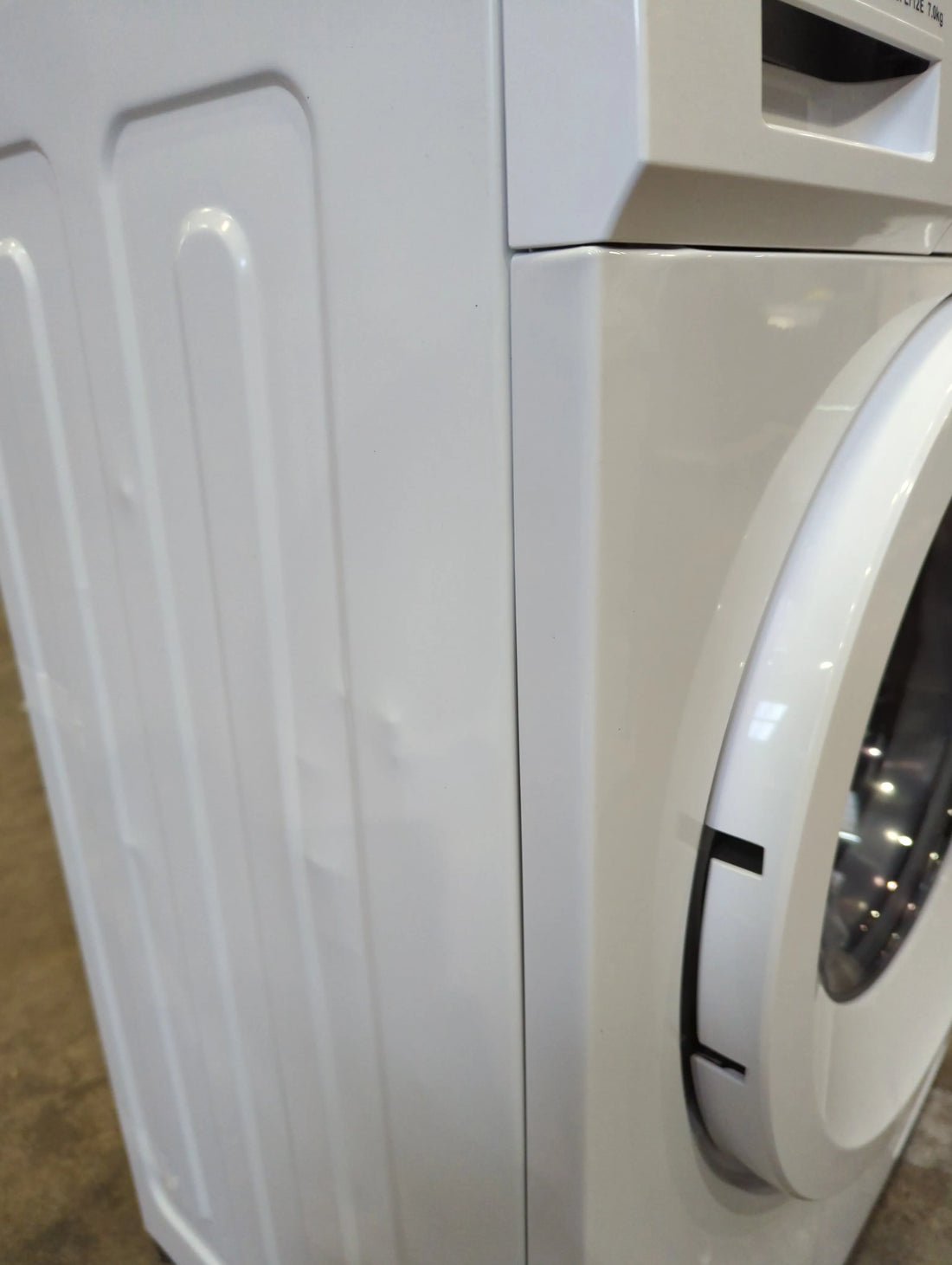 Lave-Linge Hublot 6 kg Reconditionné SCHNEIDER SCFL6100 : détails