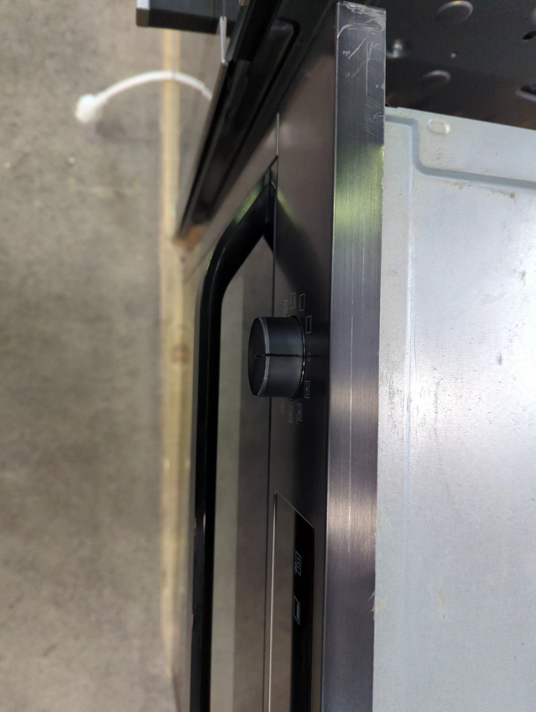 Four Chaleur Tournante 75 L Reconditionné SAMSUNG NV75K5571RM : détails
