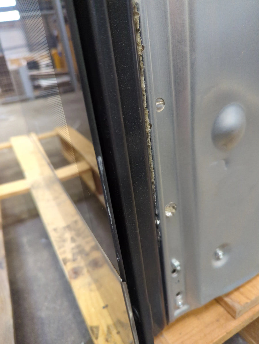 Four Chaleur Tournante 68 L Reconditionné ELECTROLUX EOC3485AAX : vue du côté gauche