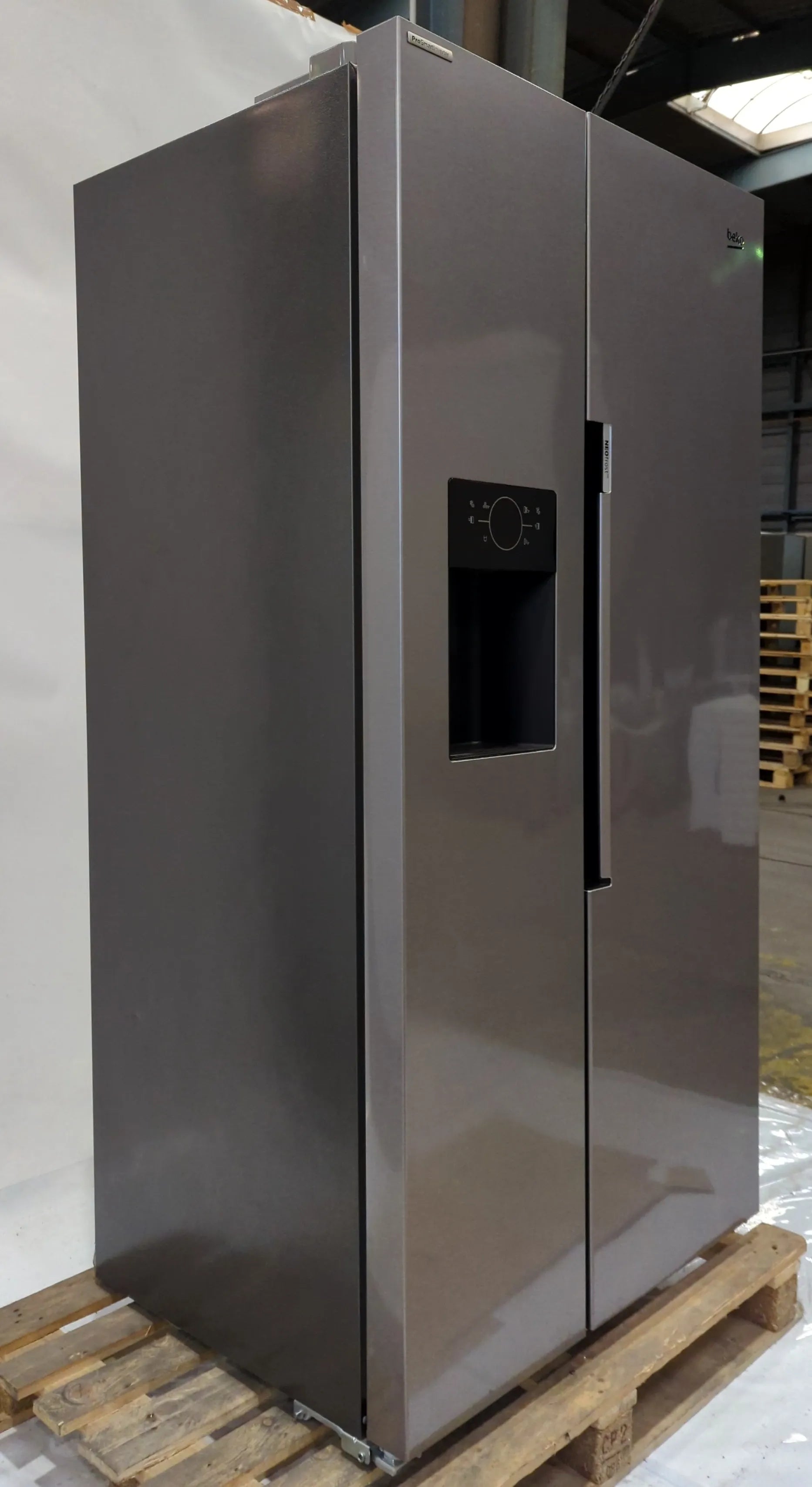 Réfrigérateur Américain 571 L Reconditionné BEKO GN162330XBN : détails