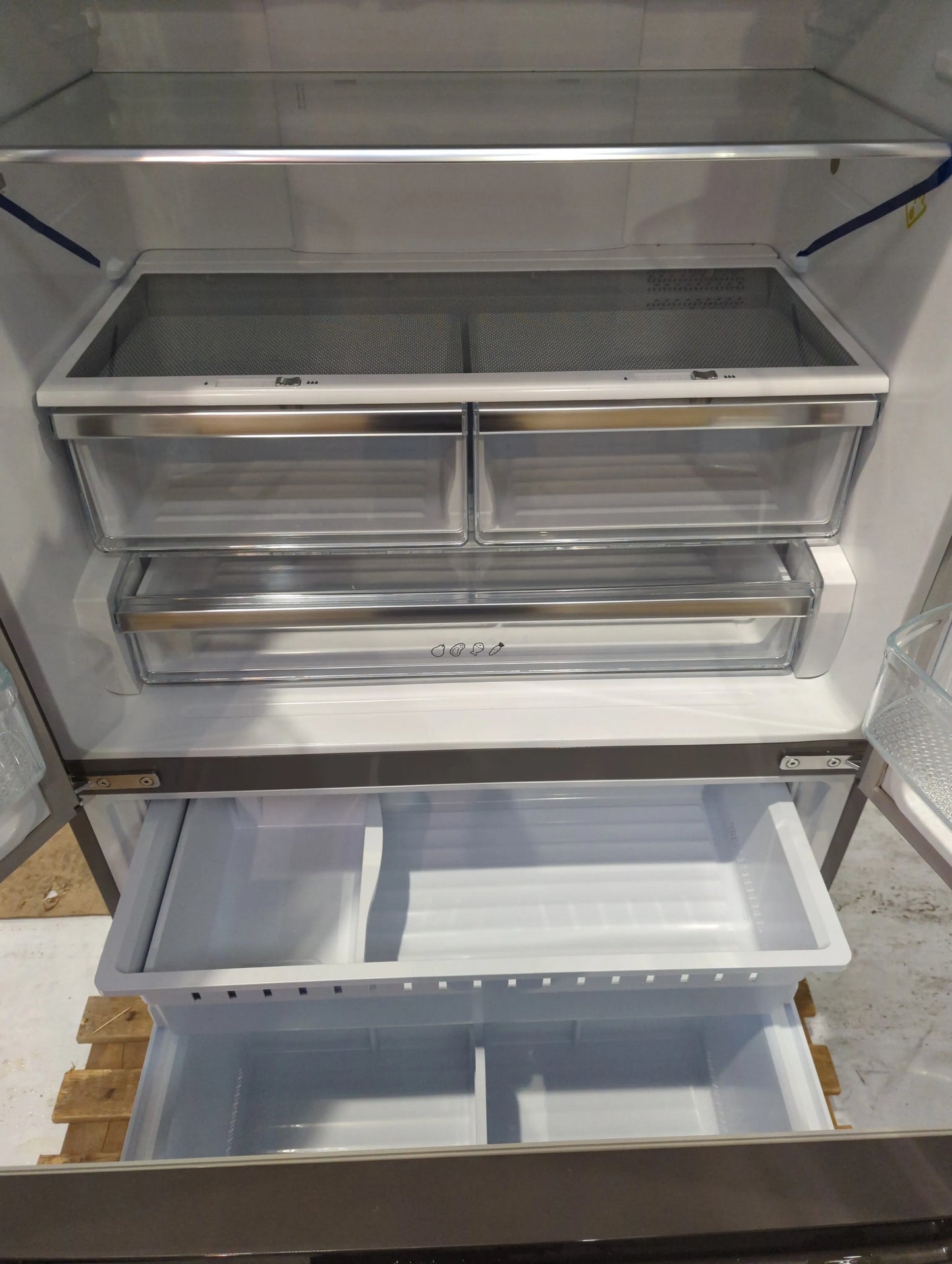 Réfrigérateur Multi-Portes 596 L Reconditionné HISENSE RF750N4ISF : détails