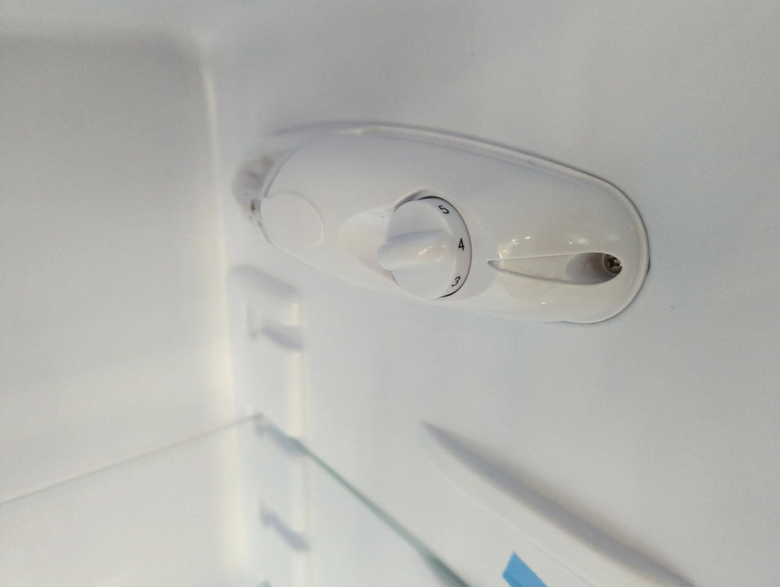 Réfrigérateur Avec Congélateur 218 L Reconditionné AMICA AR5222C
