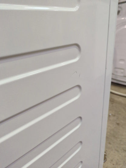 Lave-Linge Top 6 kg Reconditionné AEG L8TER655C : vue du haut ouverture et commandes