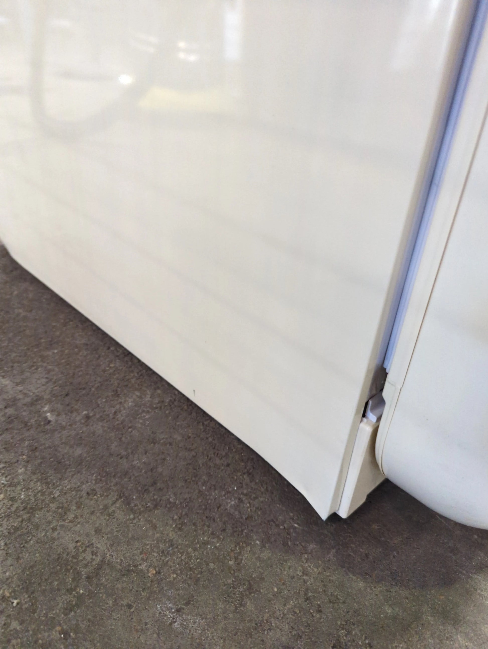 Réfrigérateur Avec Congélateur 331 L Reconditionné SMEG FAB32RCR5 : détails