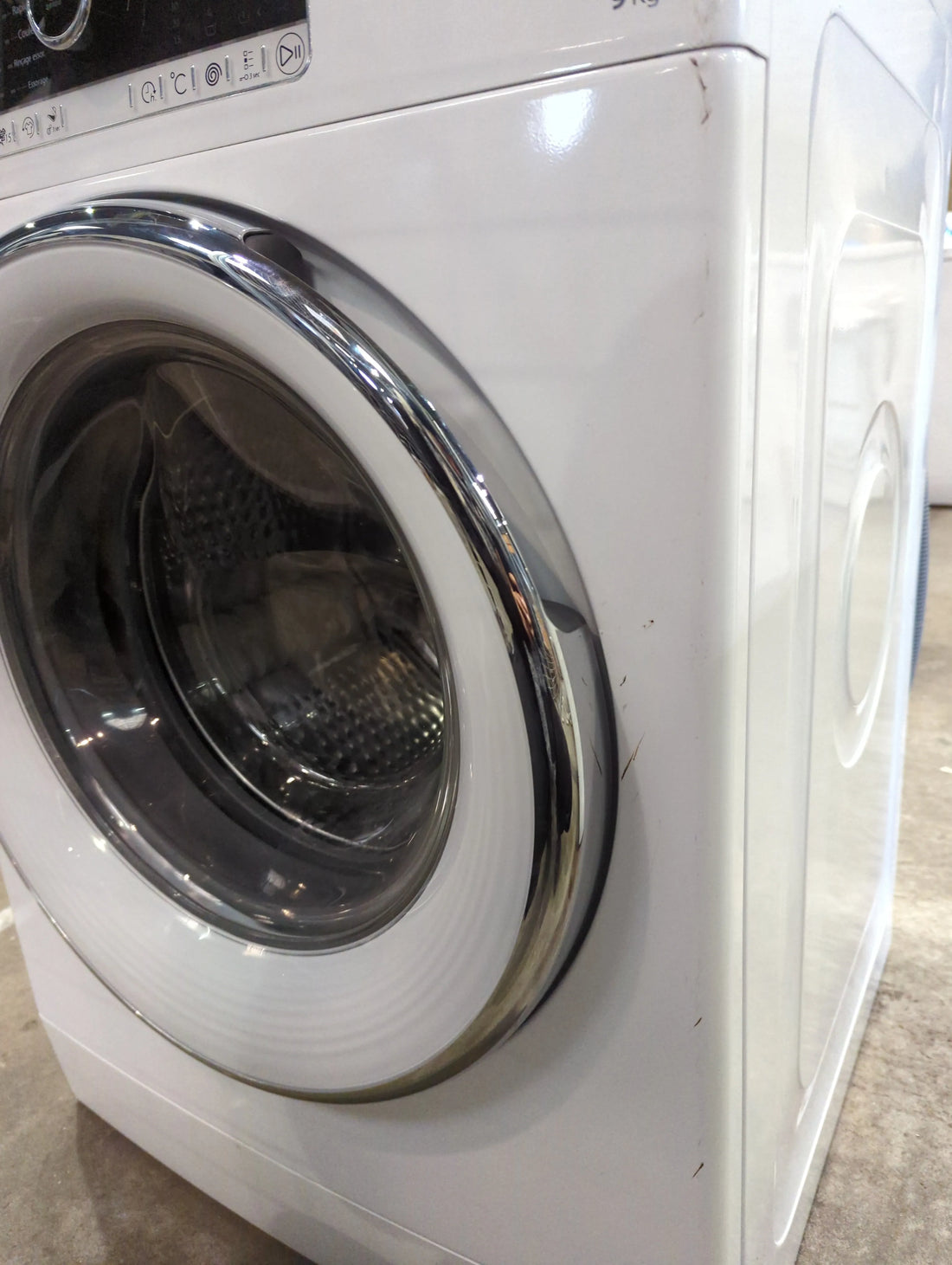 Lave-Linge Hublot 9 kg Reconditionné WHIRLPOOL FSCR90427 : détails