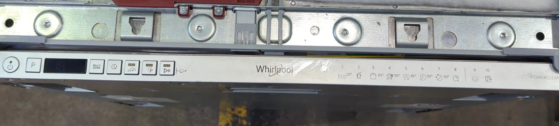 Lave-Vaisselle Encastrable 14 Cvts Reconditionné WHIRLPOOL WIO3T141PS : vue du côté gauche