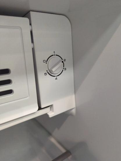 Réfrigérateur Compact 75 L Reconditionné MOULINEX STUDIO MSTTR77WH