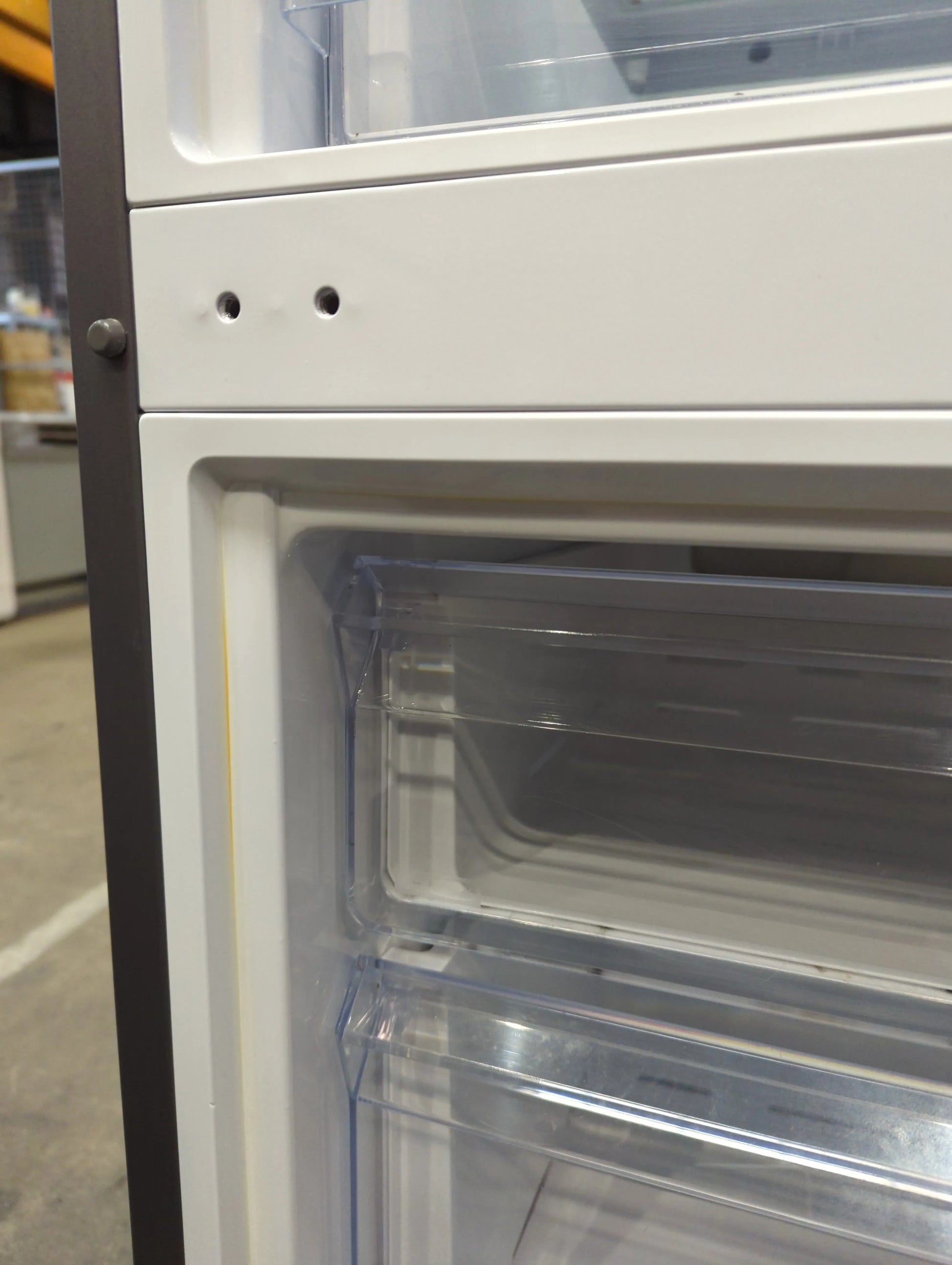 Réfrigérateur Avec Congélateur 390 L Reconditionné SAMSUNG RB38T672ESA : détails