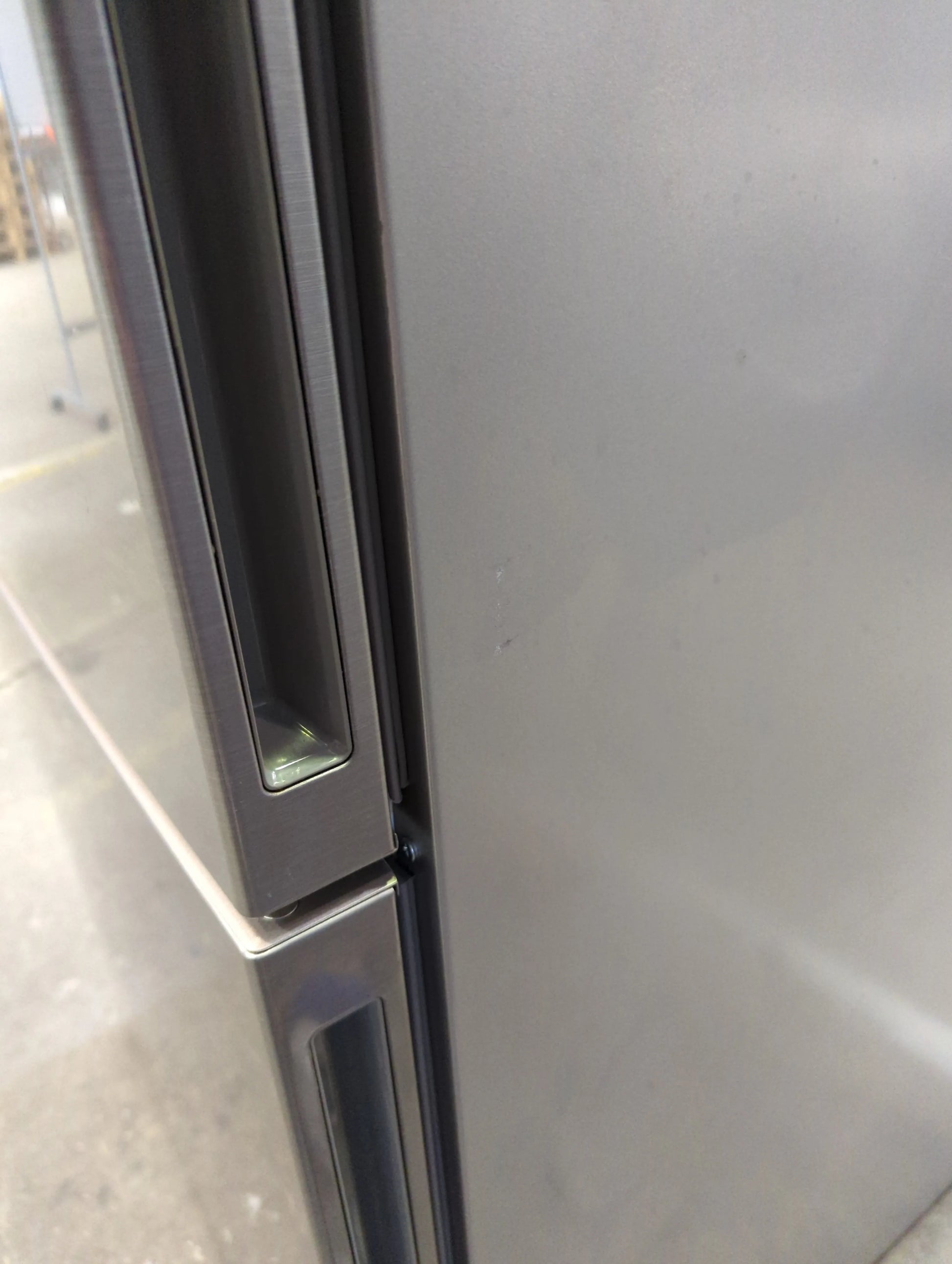 Réfrigérateur Avec Congélateur 461 L Reconditionné SAMSUNG RB46TS374SA : détails