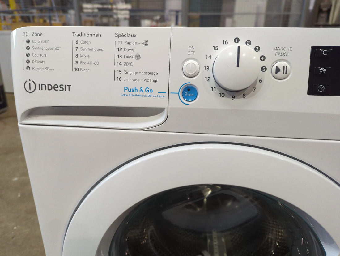 Lave-Linge Hublot 9 kg Reconditionné INDESIT BWDE91285XWFRN