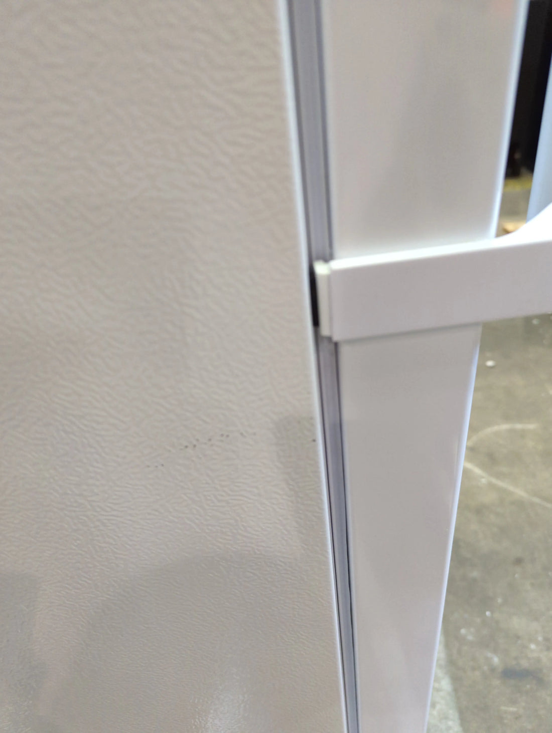 Réfrigérateur Avec Congélateur 330 L Reconditionné THOMSON THLR331WH : détails