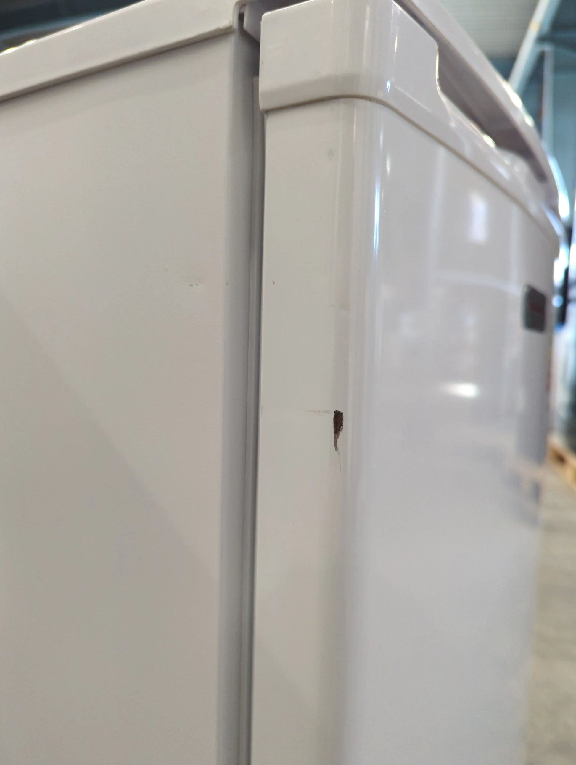 Réfrigérateur Compact 102 L Reconditionné MOULINEX STUDIO MSTTR106WH : détails