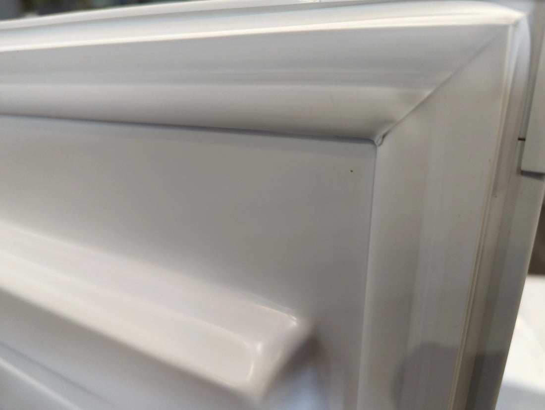 Congélateur Armoire 168 L Reconditionné PROLINE UFZ167 : détails