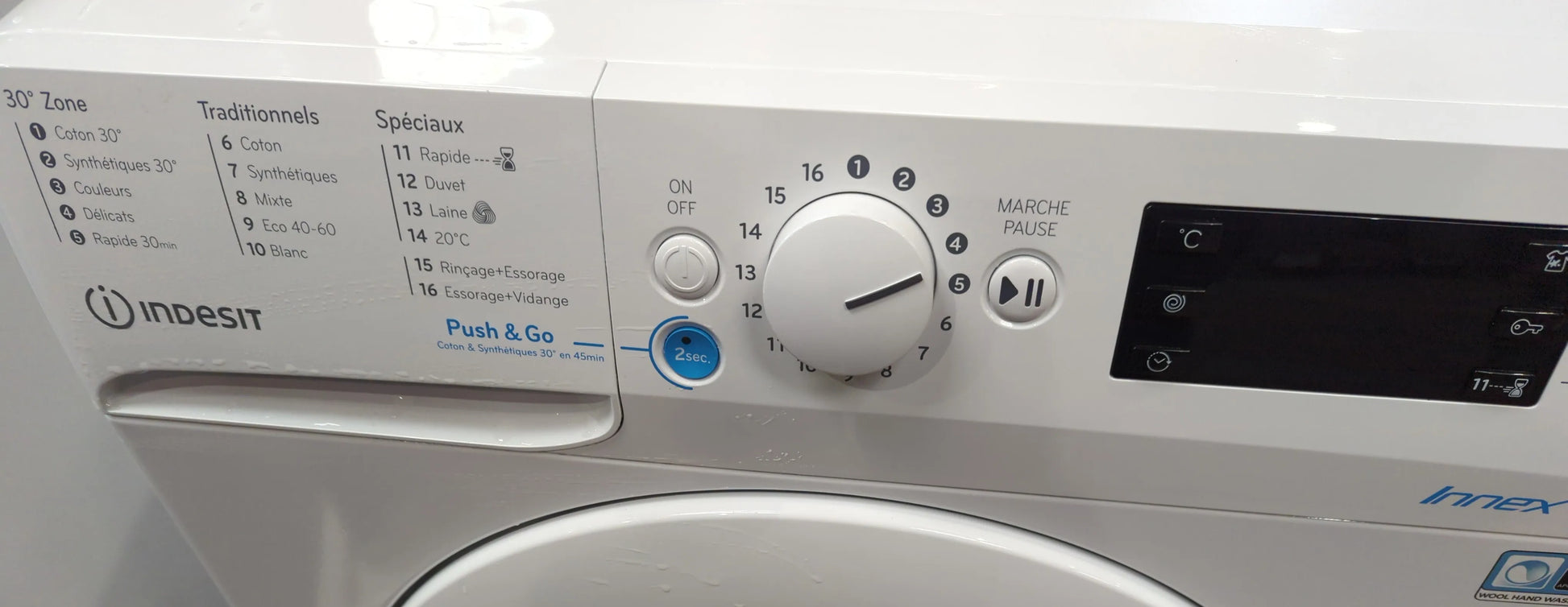 Lave-Linge Hublot 7 kg Reconditionné INDESIT BWE71452XWFRN