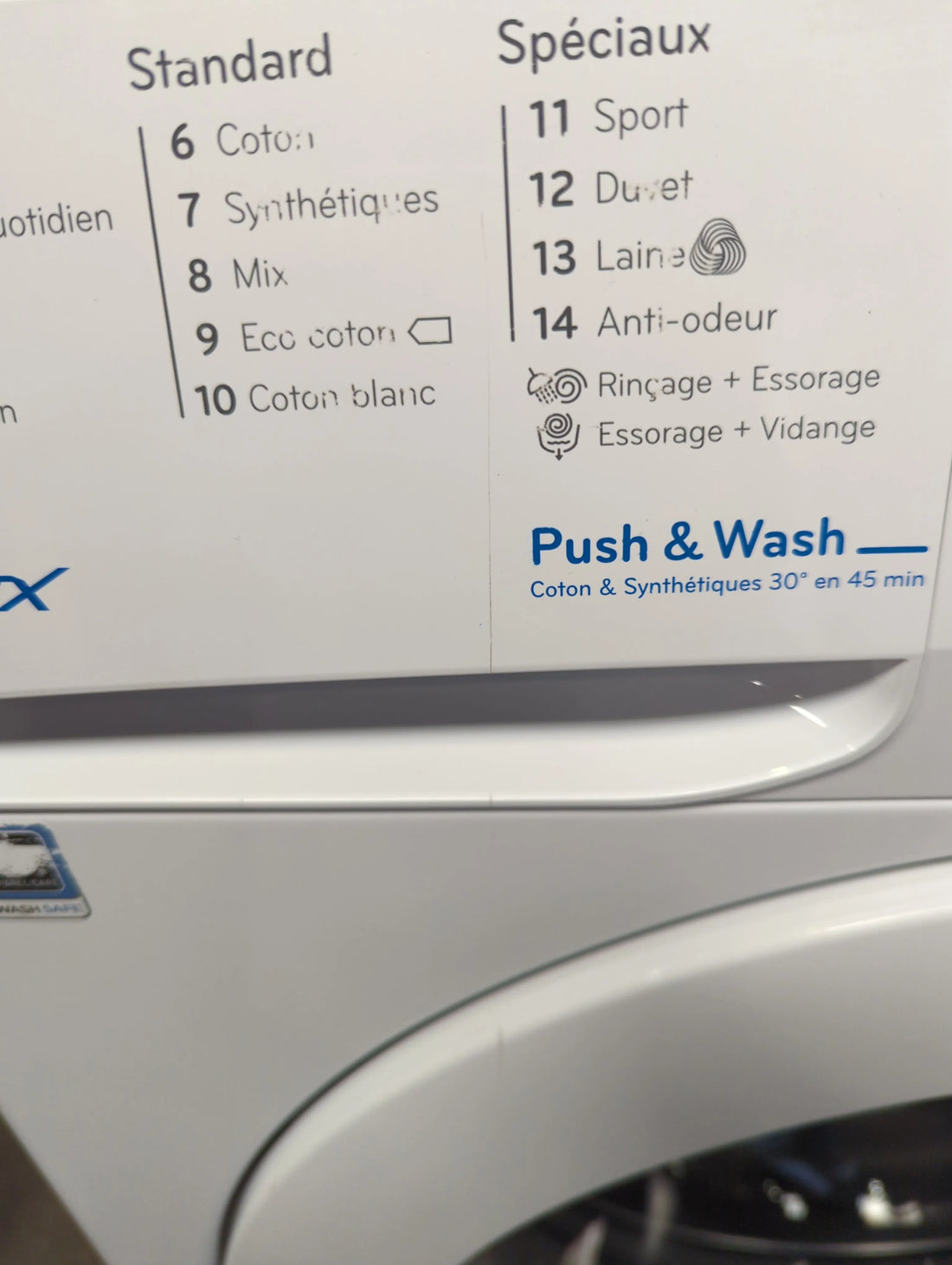 Lave-Linge Hublot 10 kg Reconditionné INDESIT BWA101283XWFRN : détails